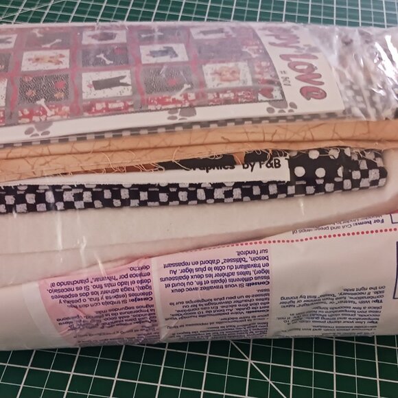 Puppy Love Quilt Kit by Lady Hawk Designs #501 - Picture 6 of 9